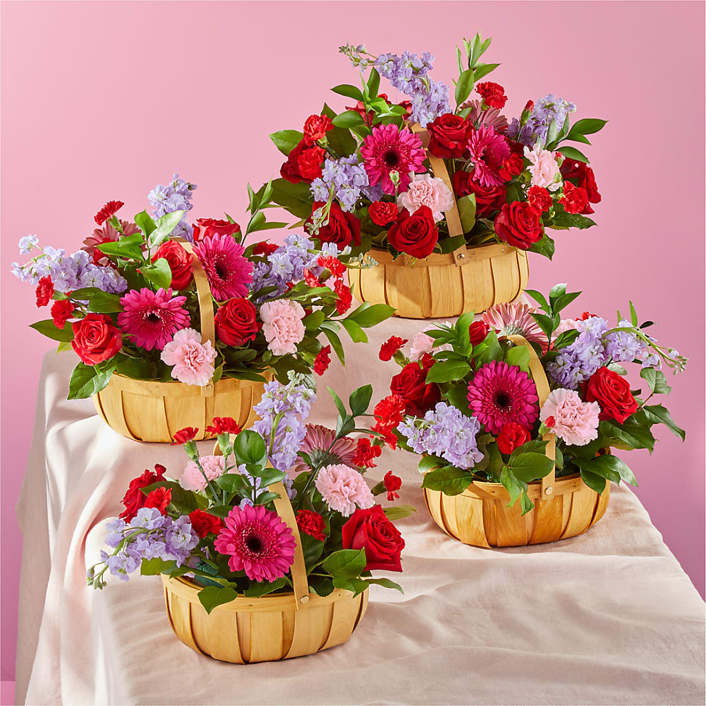 Pink Picnic Basket – Awesome Blossom Flowers And Gifts, Citrus Heights CA
