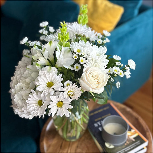 Classic Ivory – A Florist Original – Awesome Blossom Flowers And Gifts, Citrus Heights CA