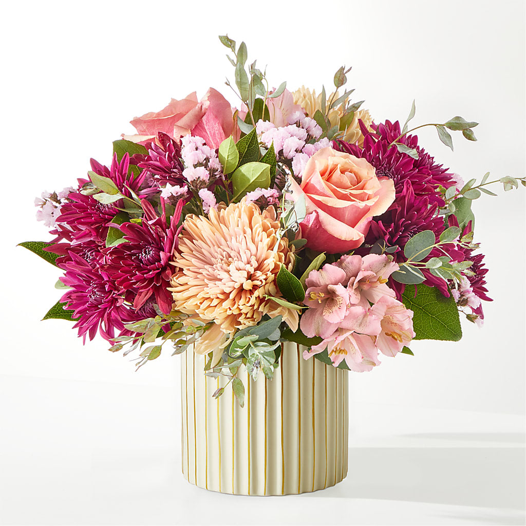 Berry Cobbler Bouquet with Ivory Vase – Awesome Blossom Flowers And Gifts, Citrus Heights CA