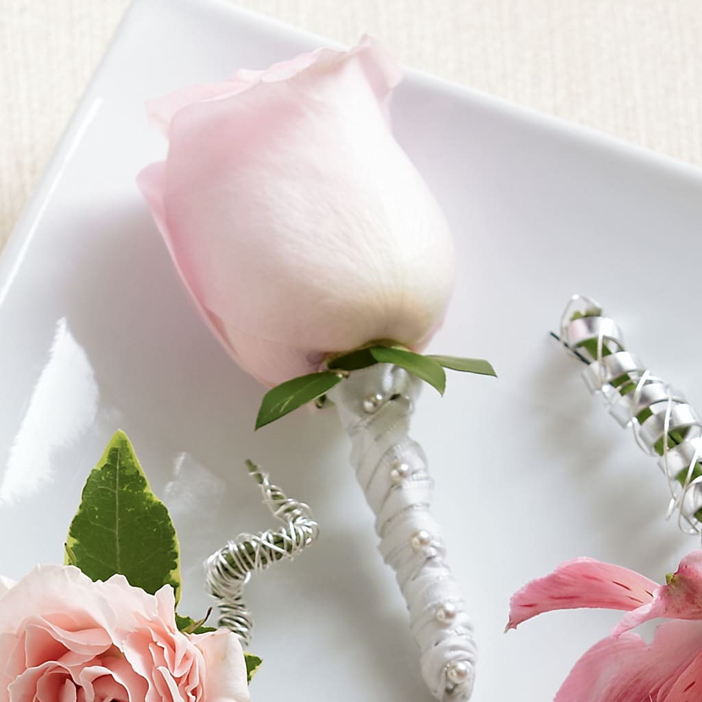 Pink Rose Boutonniere – Awesome Blossom Flowers And Gifts, Citrus Heights CA
