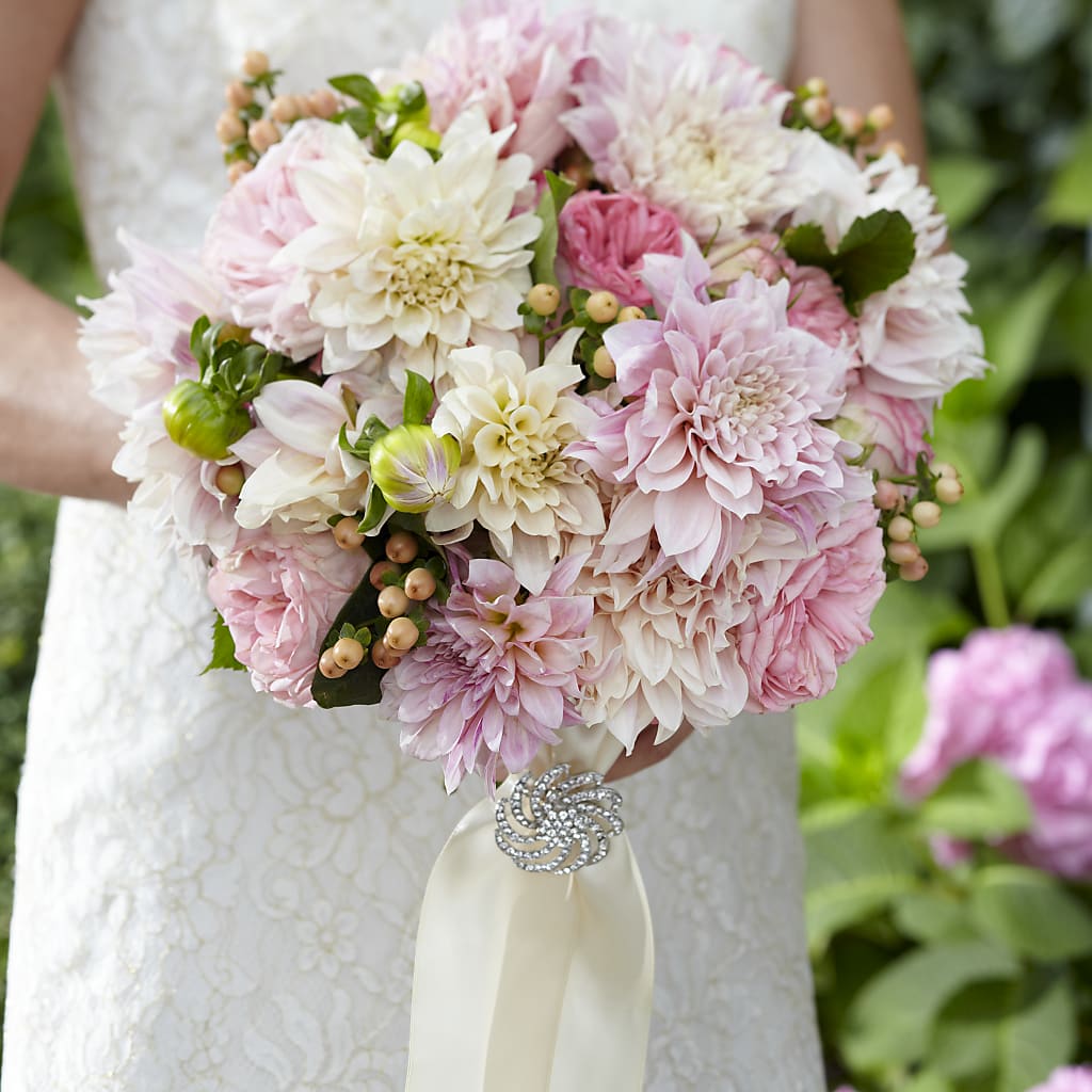 Heart's Promise Bouquet – Awesome Blossom Flowers And Gifts, Citrus Heights CA