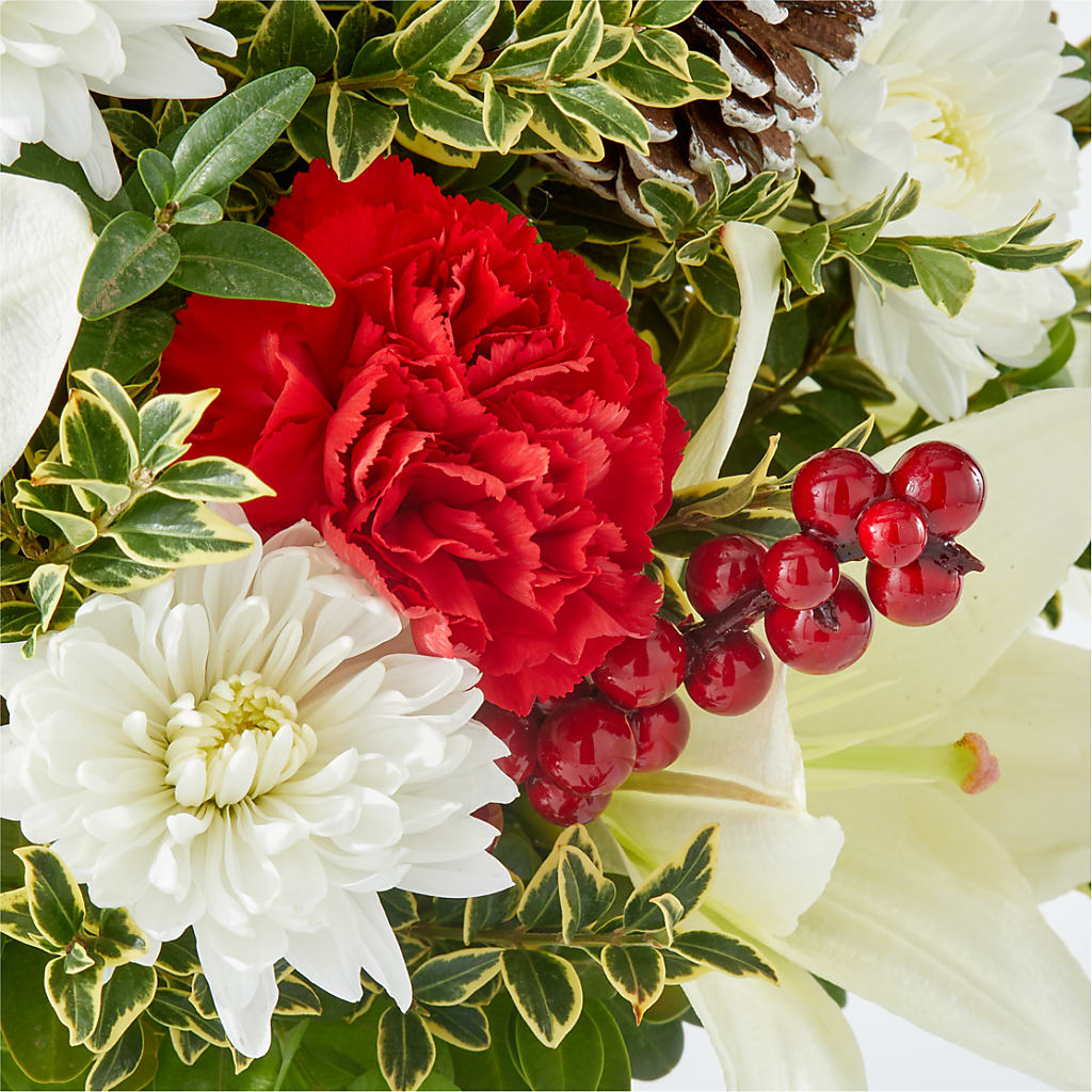 Festive Moments Tree –  Awesome Blossom Flowers And Gifts, Citrus Heights CA