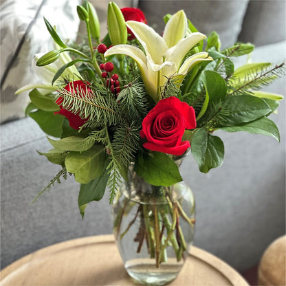 Sparkling Snowflakes Bouquet –  Awesome Blossom Flowers And Gifts, Citrus Heights CA