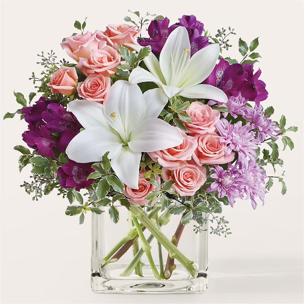 Mani Pedi Bouquet –  Awesome Blossom Flowers And Gifts, Citrus Heights CA