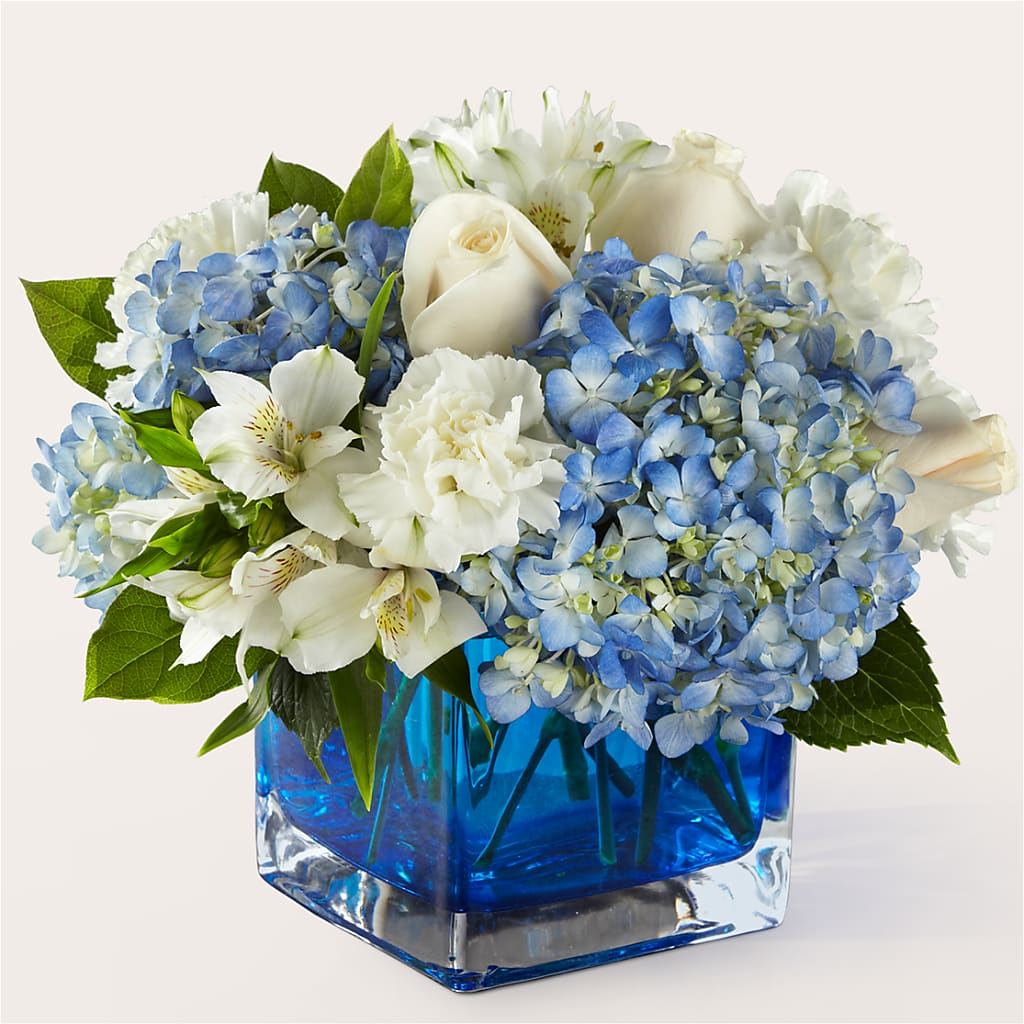 Soothing Waters Bouquet –  Awesome Blossom Flowers And Gifts, Citrus Heights CA
