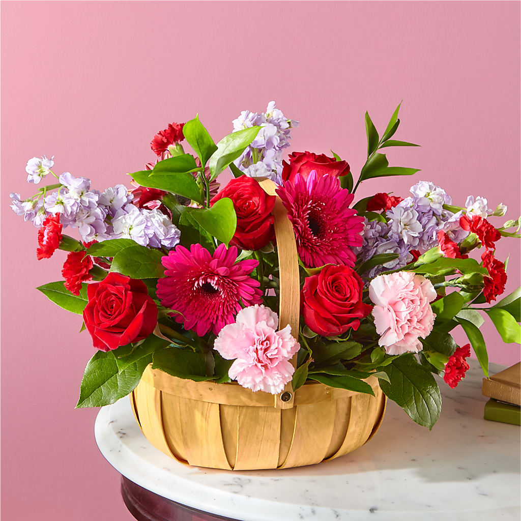 Pink Picnic Basket –  Awesome Blossom Flowers And Gifts, Citrus Heights CA