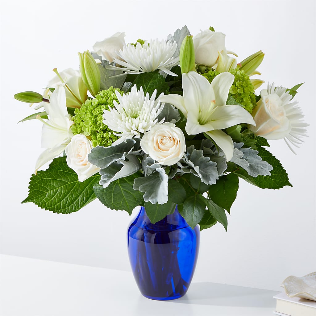 Snowy Dreams Bouquet –  Awesome Blossom Flowers And Gifts, Citrus Heights CA
