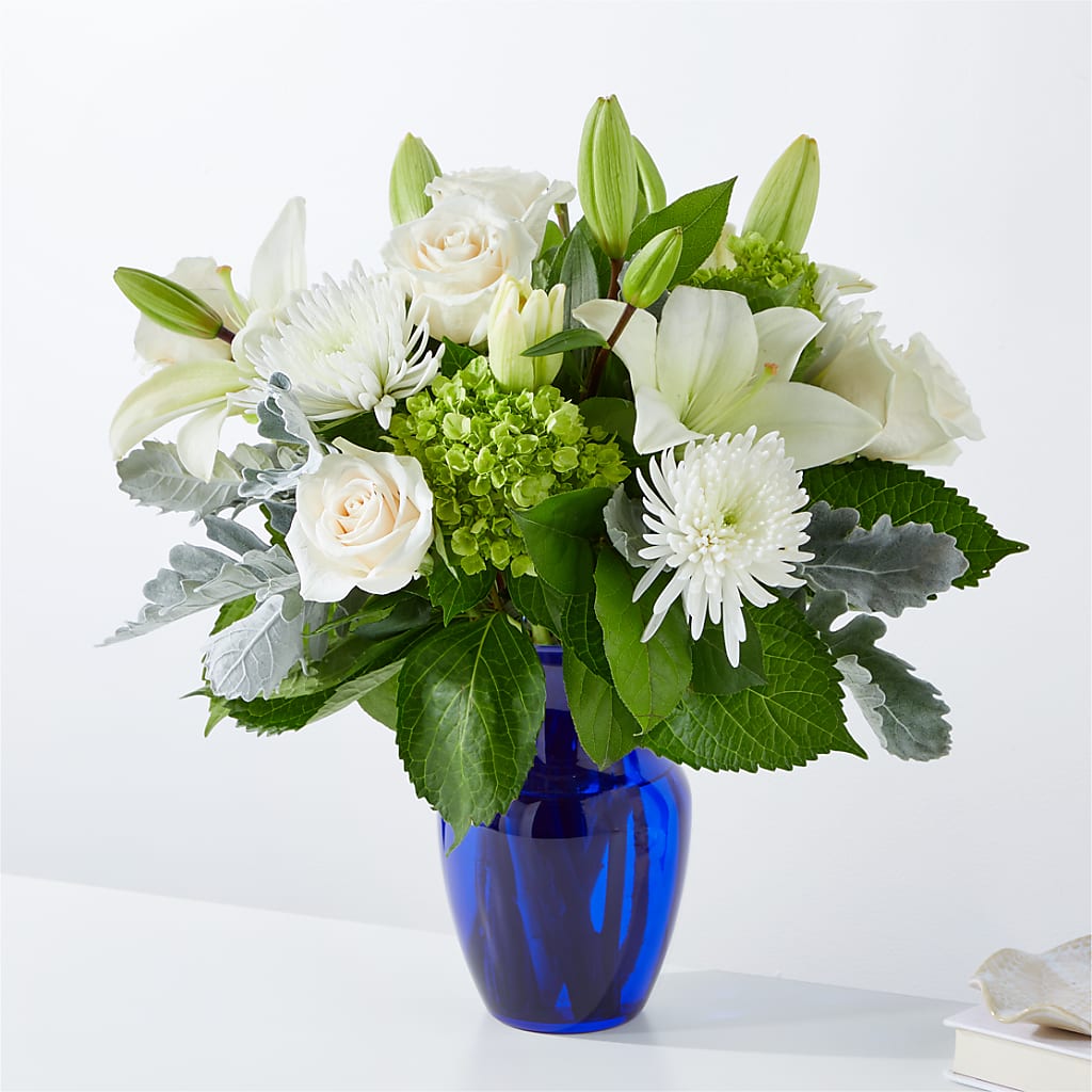 Snowy Dreams Bouquet –  Awesome Blossom Flowers And Gifts, Citrus Heights CA