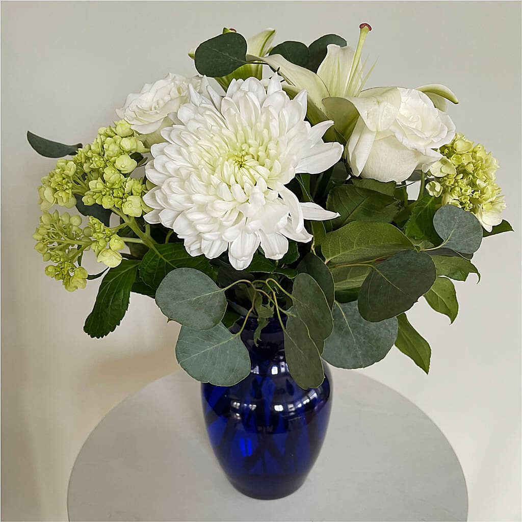 Snowy Dreams Bouquet –  Awesome Blossom Flowers And Gifts, Citrus Heights CA