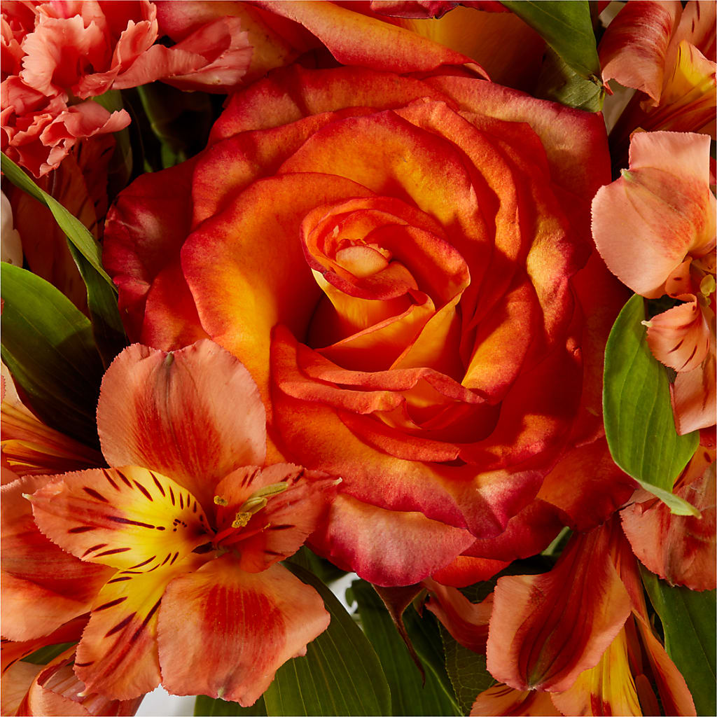 Apricot Glow Bouquet –  Awesome Blossom Flowers And Gifts, Citrus Heights CA