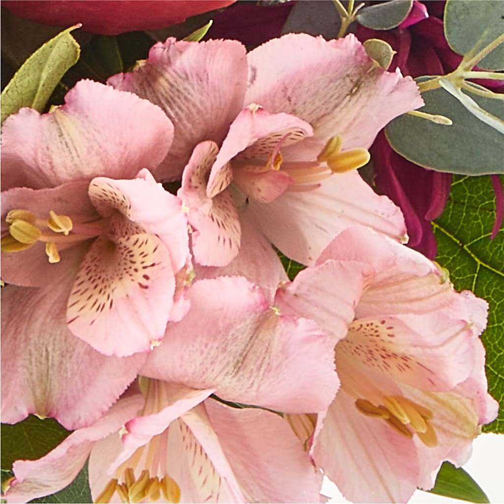 Berry Cobbler Bouquet –  Awesome Blossom Flowers And Gifts, Citrus Heights CA