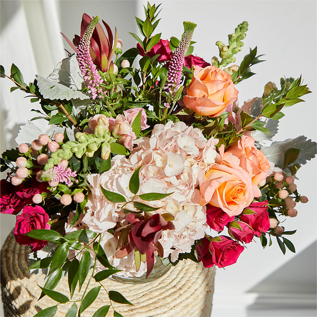 Glitz & Glam Bouquet –  Awesome Blossom Flowers And Gifts, Citrus Heights CA