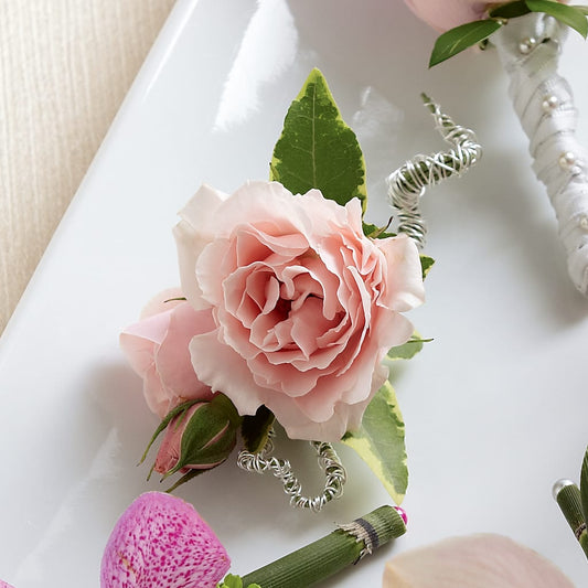 Pink Spray Rose Boutonniere –  Awesome Blossom Flowers And Gifts, Citrus Heights CA
