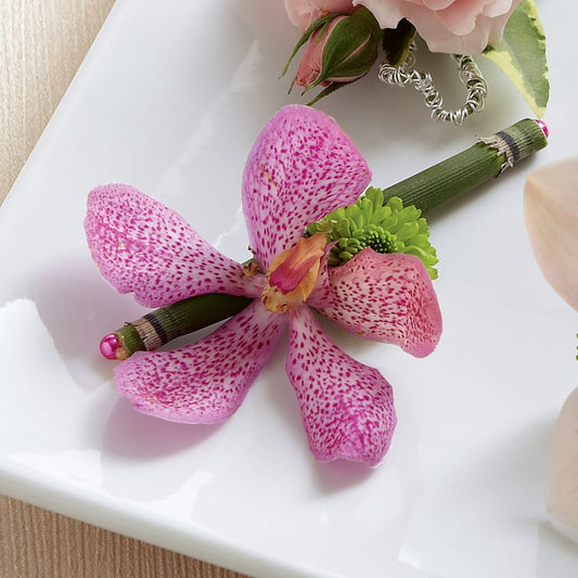 Pink Mokara Boutonniere –  Awesome Blossom Flowers And Gifts, Citrus Heights CA