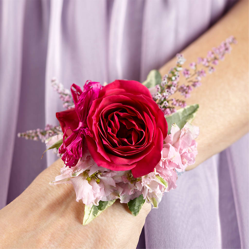 Rose Charm Corsage –  Awesome Blossom Flowers And Gifts, Citrus Heights CA