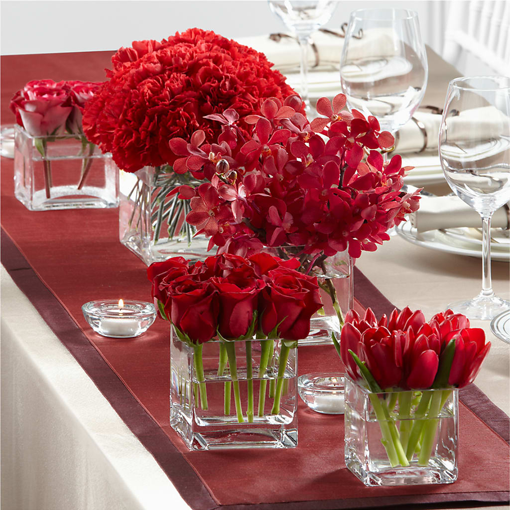 Modern Grace Centerpiece –  Awesome Blossom Flowers And Gifts, Citrus Heights CA